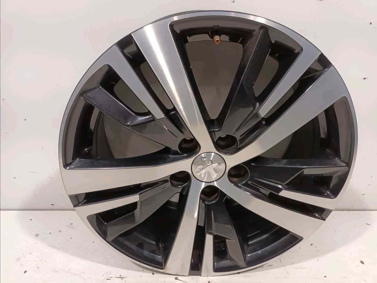Jante aluminium — PEUGEOT — 3008 — PHASE 1 — OE 98096873ZR — occasion garantie 2 ans
