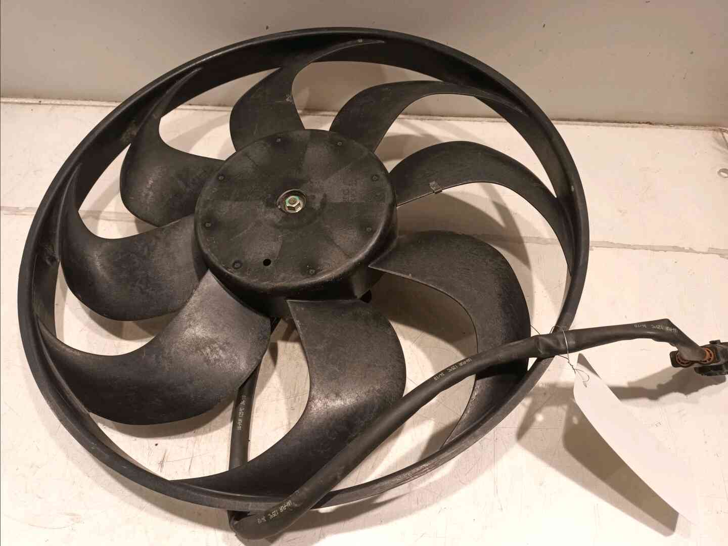 Moteur ventilateur radiateur — PEUGEOT — 3008 II — PHASE 1 — OE 9832930080 — occasion garantie 2 ans