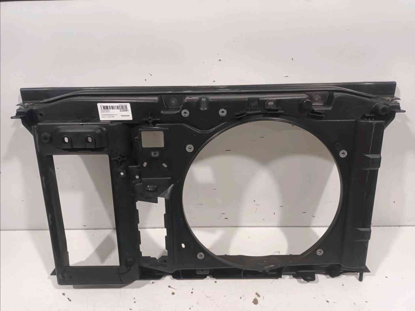Armature avant — CITROEN — BERLINGO — PHASE 1 — OE 7104HG — occasion garantie 2 ans