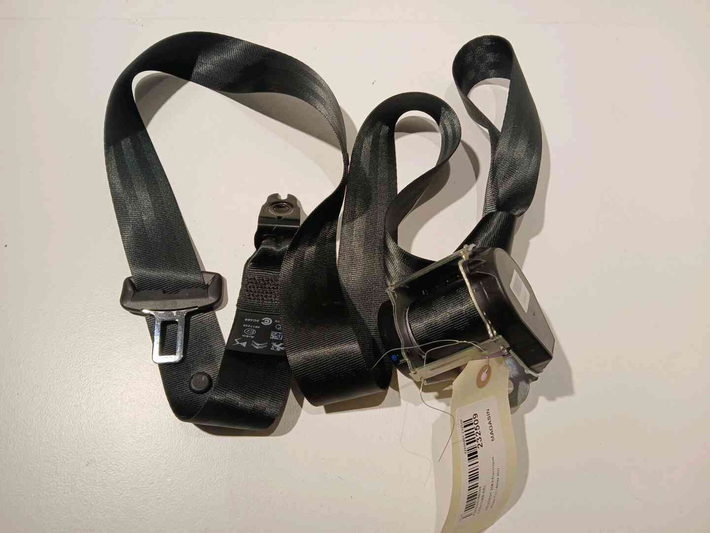 Ceinture arriere centrale — PEUGEOT — 208 — PHASE 1 — OE 98265640XX — occasion garantie 2 ans