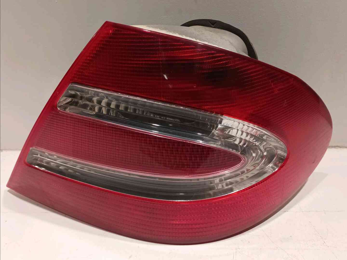 Feu arriere droit — MERCEDES — CLK — PHASE 1 — OE 2098200264 — occasion garantie 2 ans