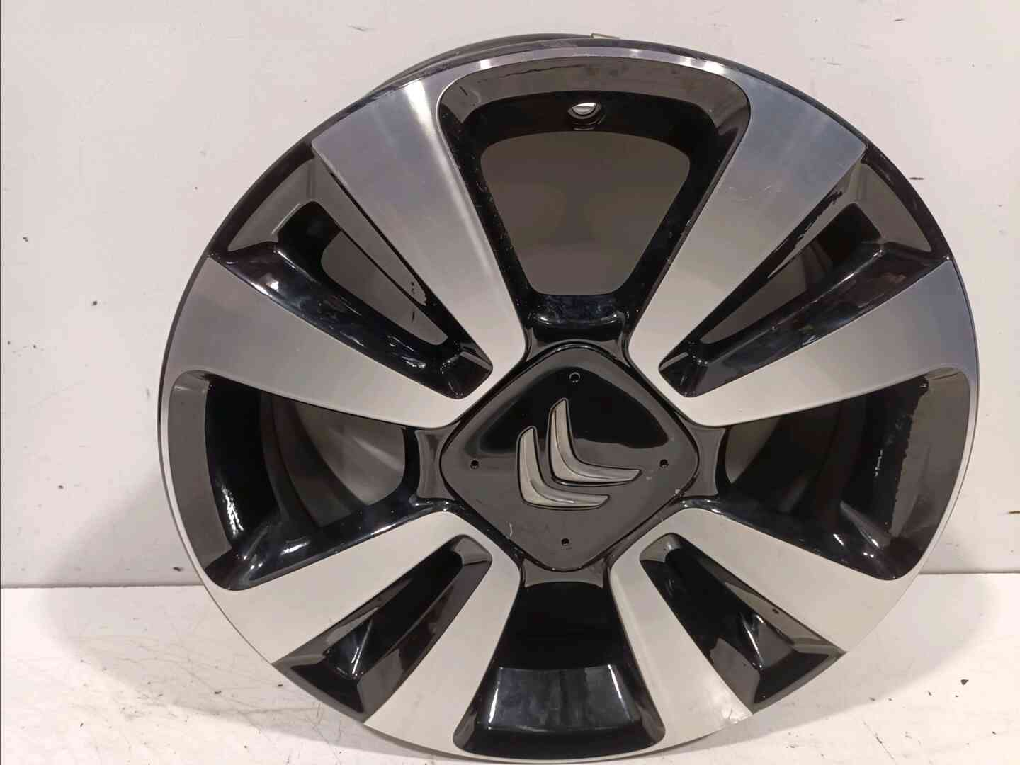 Jante aluminium — CITROEN — C3 III — PHASE 2 — OE 98130750XY — occasion garantie 2 ans