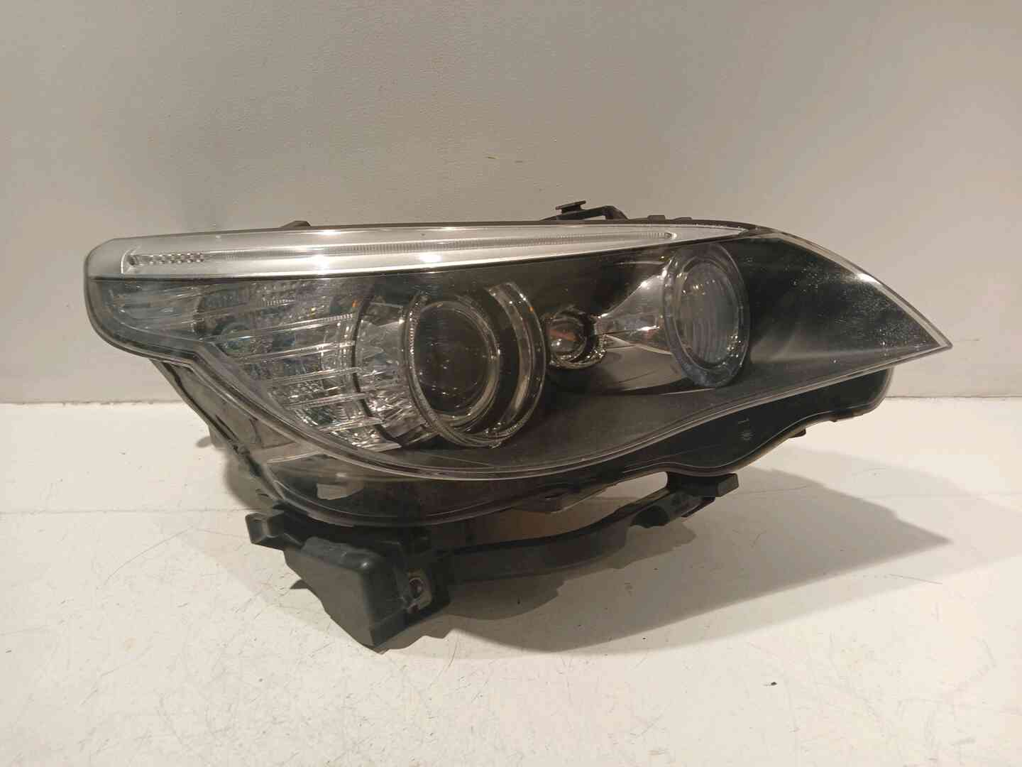 Phare droit — BMW — SERIE 5 — PHASE 2 — OE 63127045692 — occasion garantie 2 ans