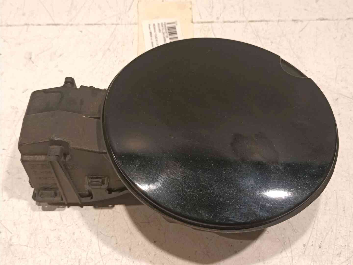 Right rear wing fuel door — RENAULT — CLIO — PHASE 1 BREAK — OE 788301379R — occasion garantie 2 ans