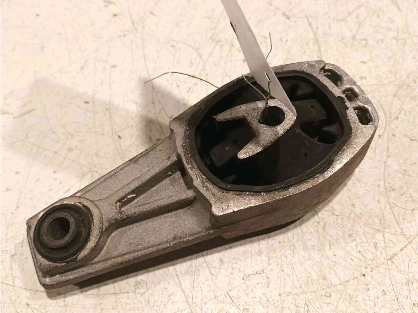 Biellette anti-couple moteur — CITROEN — DS3 — PHASE 1 — OE 1806A6 — occasion garantie 2 ans