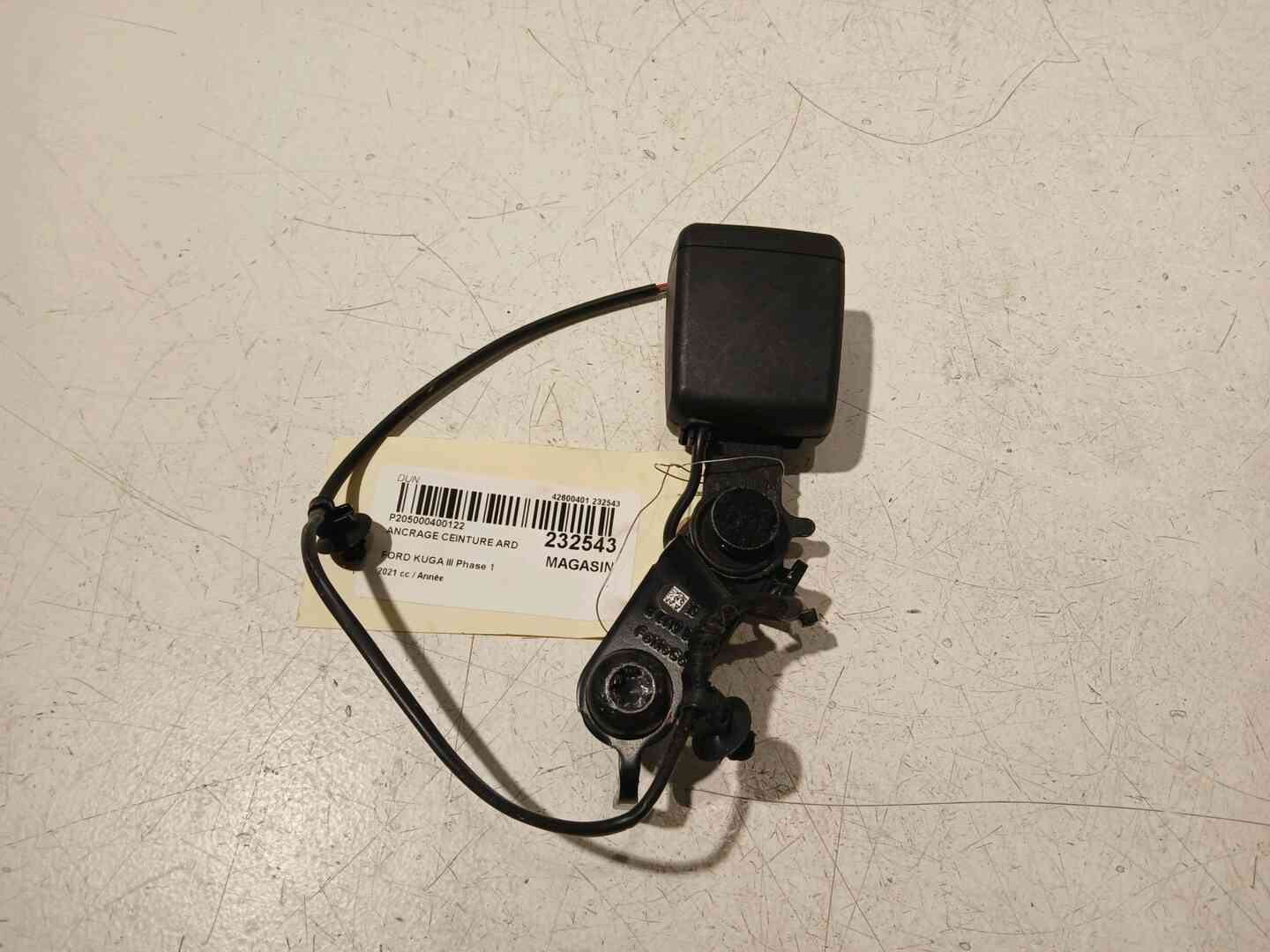 Ancrage ceinture arriere droit — FORD — KUGA — PHASE 1 — OE 2522388 — occasion garantie 2 ans