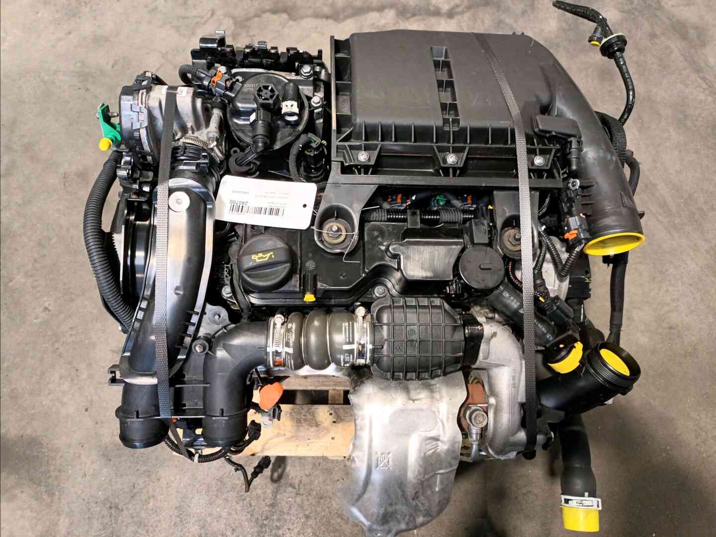 Moteur — PEUGEOT — 208 — PHASE 2 — OE 1611138680 — occasion garantie 2 ans
