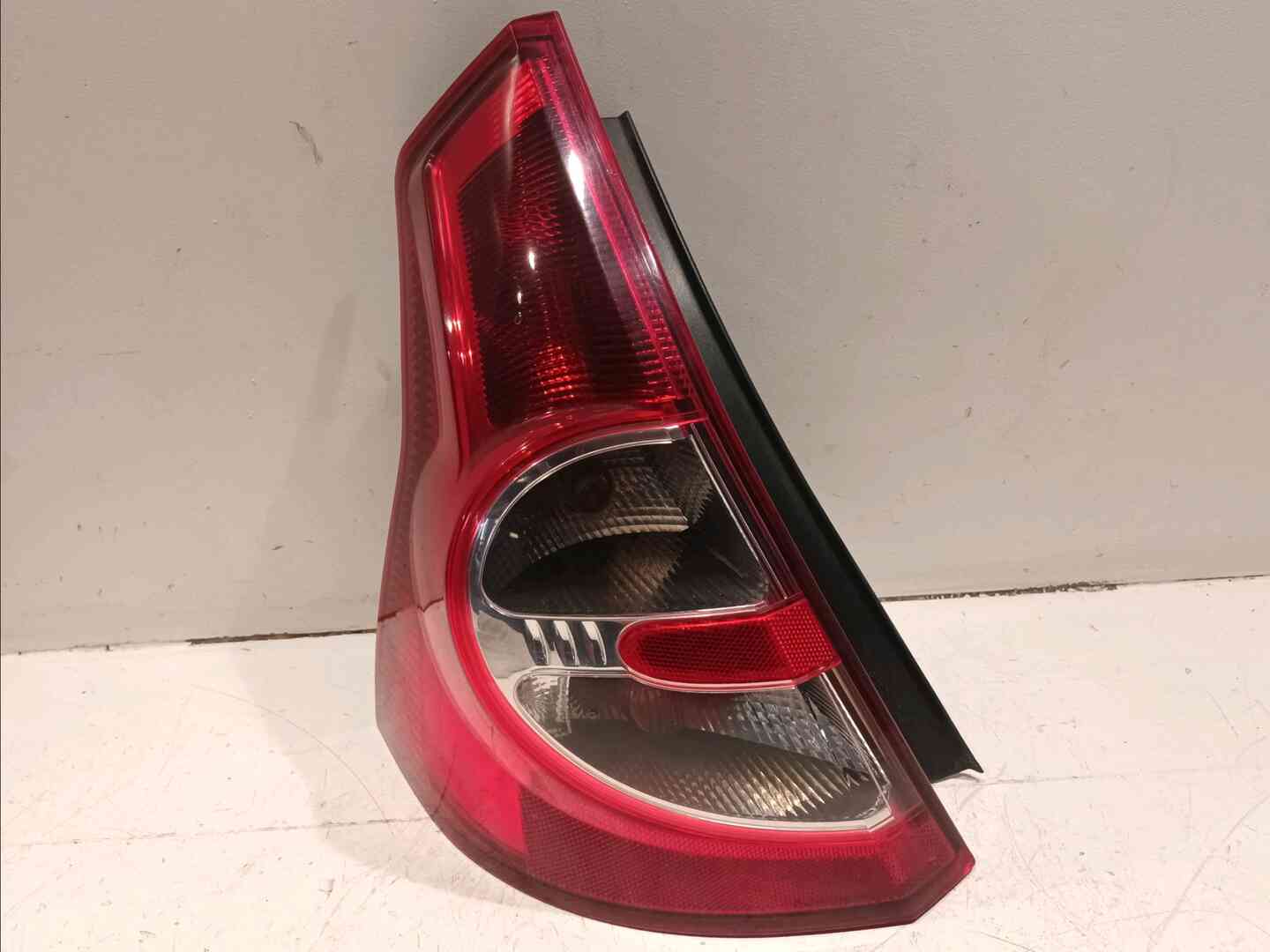 Feu arriere gauche — DACIA — SANDERO — PHASE 1 — OE 6001551384 — occasion garantie 2 ans