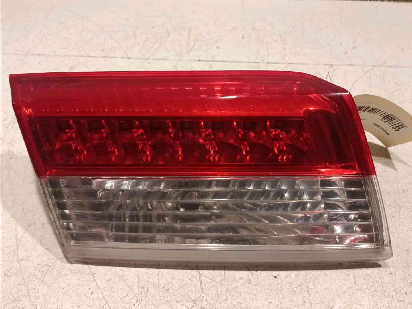 Feu arriere inferieur gauche — RENAULT — LAGUNA — PHASE 1 — OE 265540001R — occasion garantie 2 ans