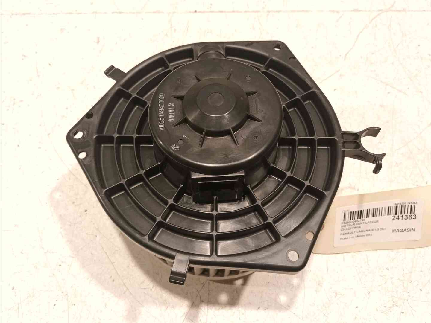 Moteur ventilateur chauffage — RENAULT — LAGUNA — OE 272100001R — occasion garantie 2 ans