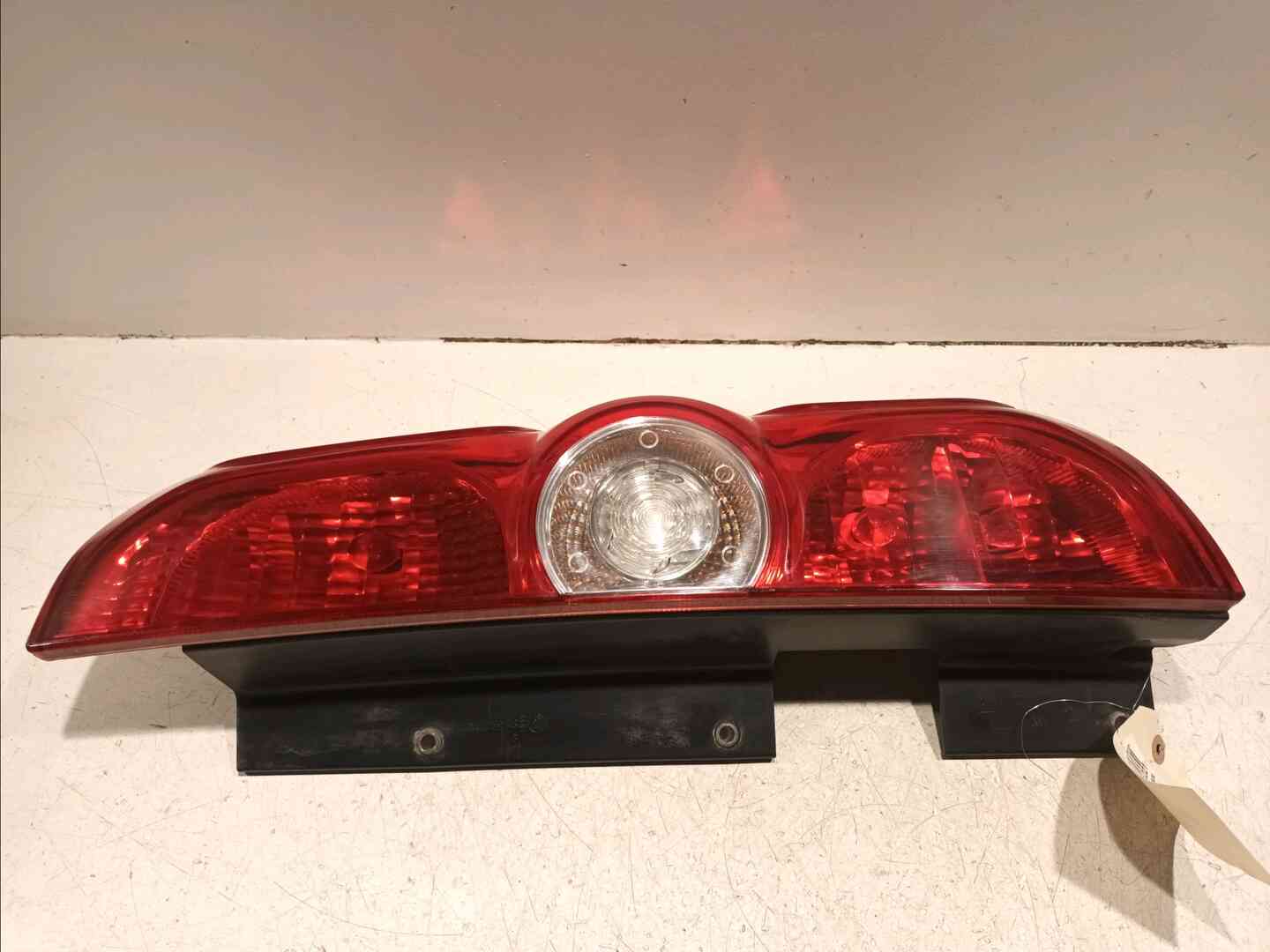 Feu arriere droit — OPEL — COMBO — OE 95513785 — occasion garantie 2 ans