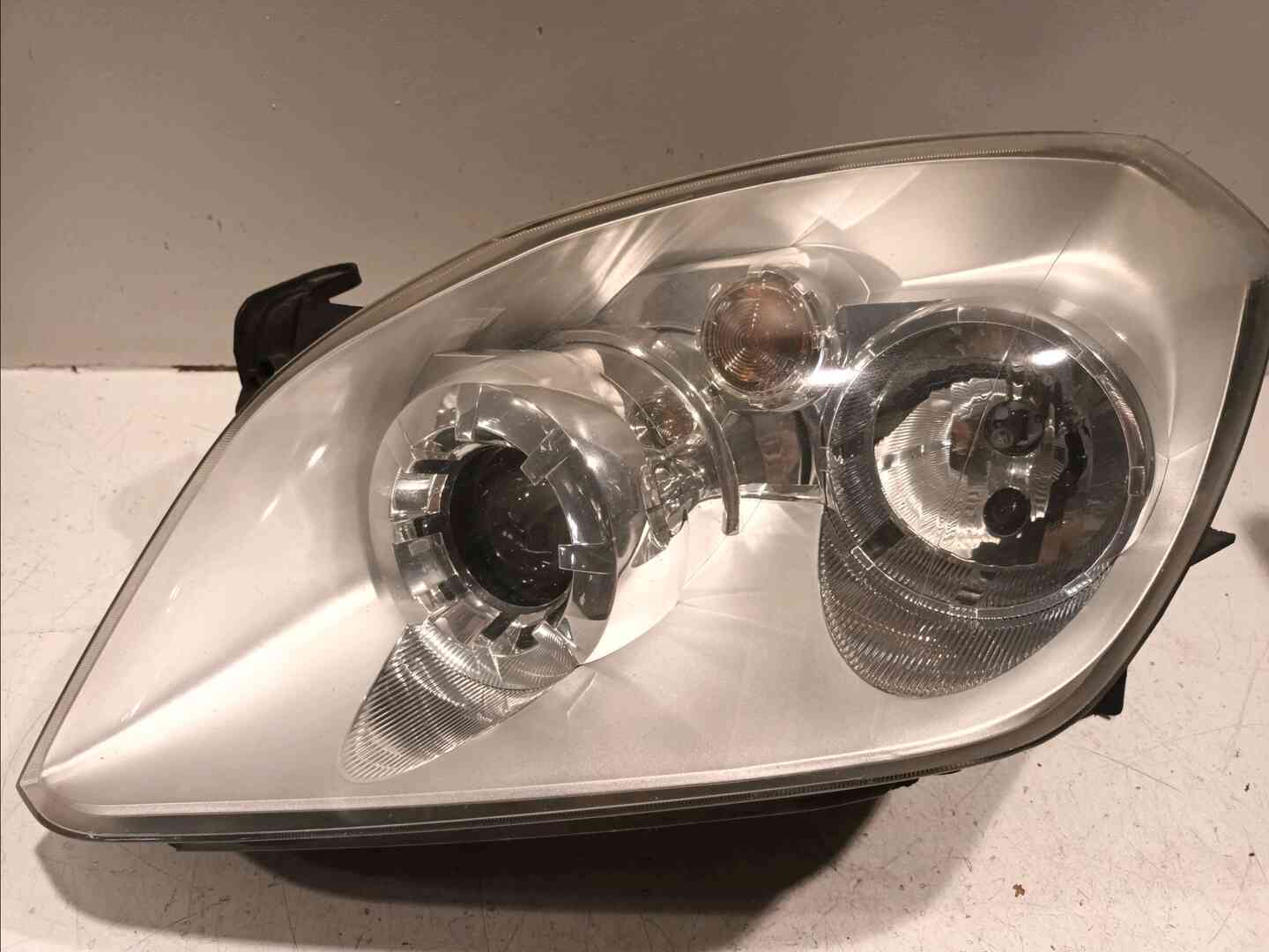 Phare gauche — OPEL — TIGRA — OE 93164832 — occasion garantie 2 ans