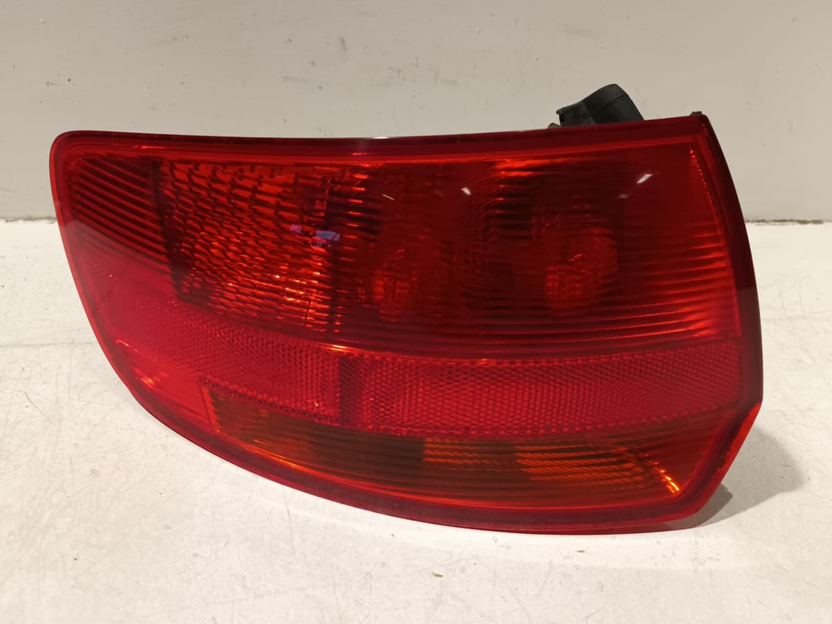 Feu arriere gauche — AUDI — A3 — PHASE 1 — OE 8P4945095G — occasion garantie 2 ans
