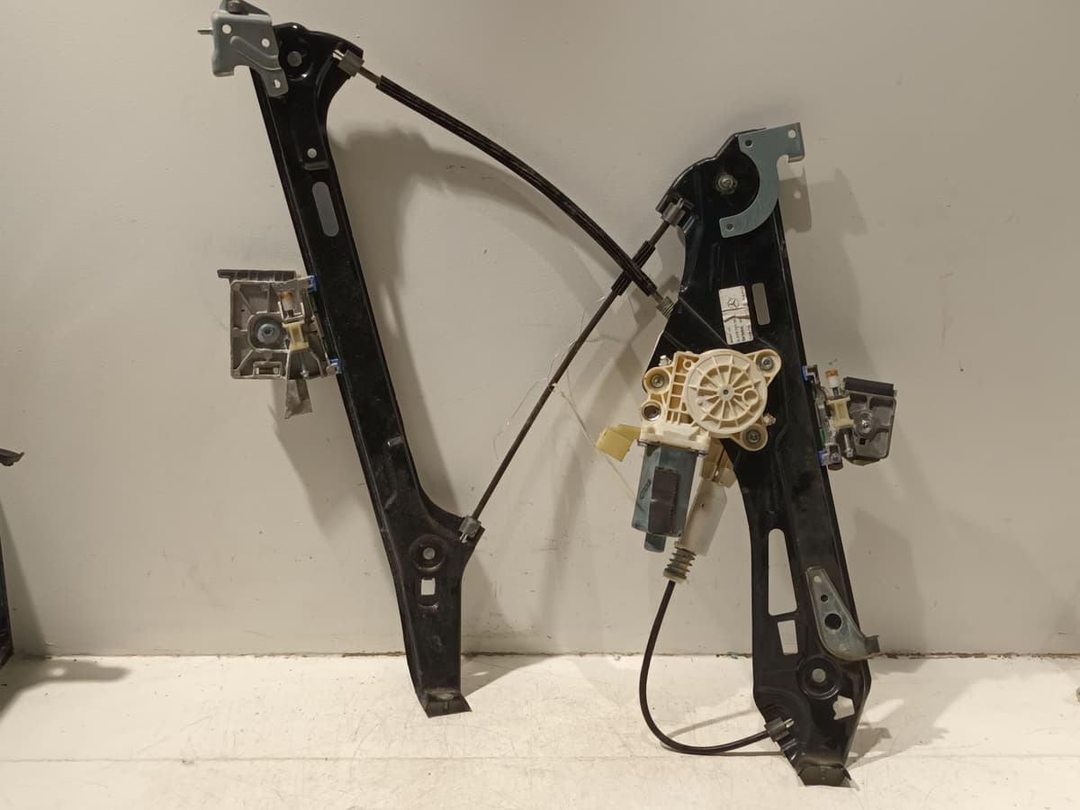 Mecanisme + moteur de leve-glace avant gauche — MERCEDES — CLS — PHASE 1 — OE A2197200946 — occasion garantie 2 ans