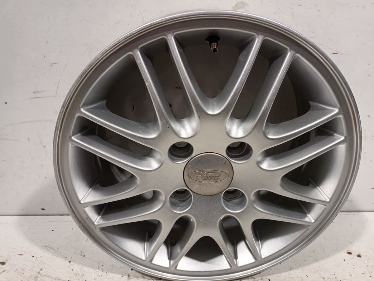 Jante aluminium — FORD — FOCUS — OE 1066449 — occasion garantie 2 ans