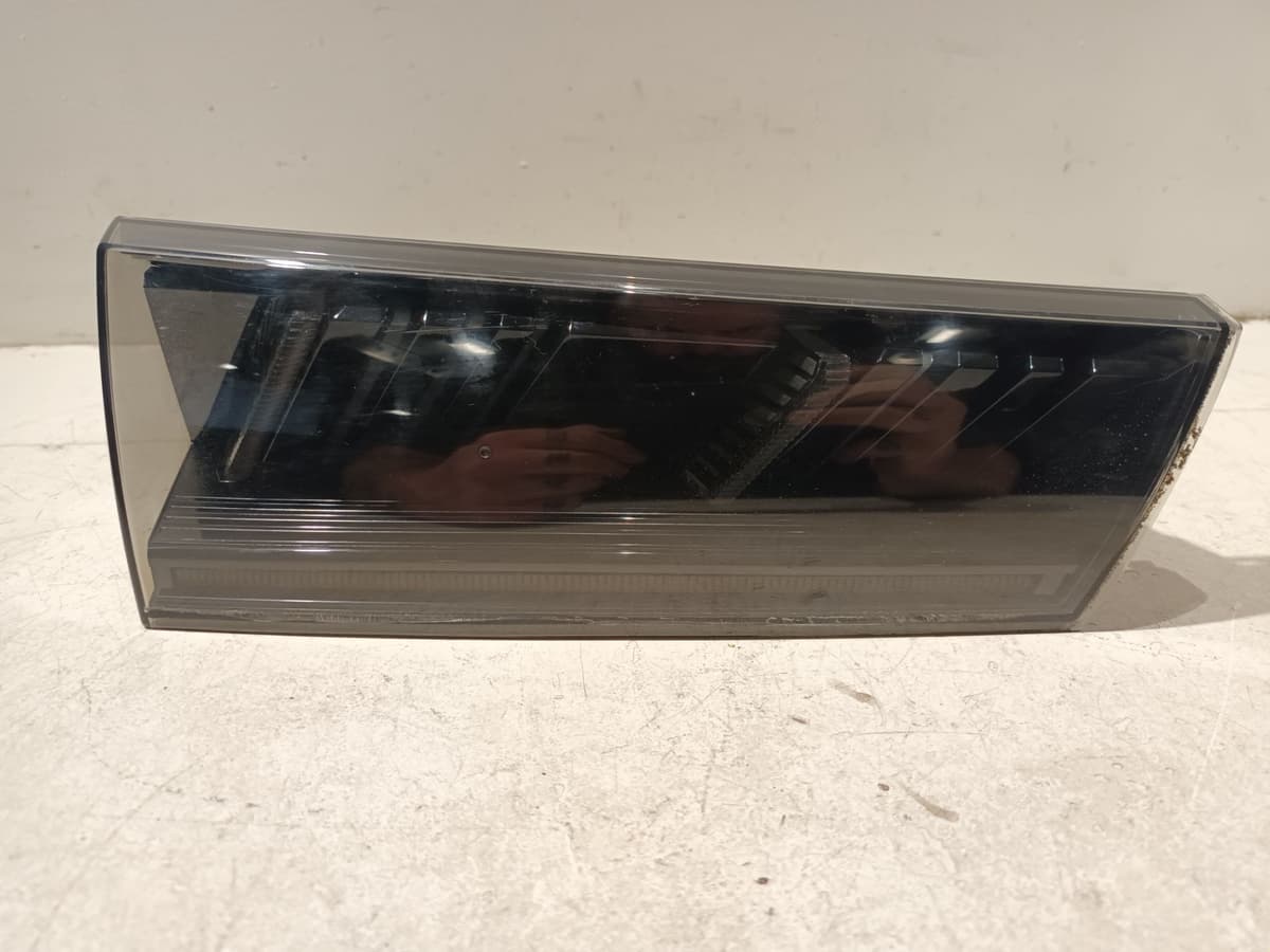 Feu arriere interieur gauche — PEUGEOT — 508 — OE 9813508280 — occasion garantie 2 ans