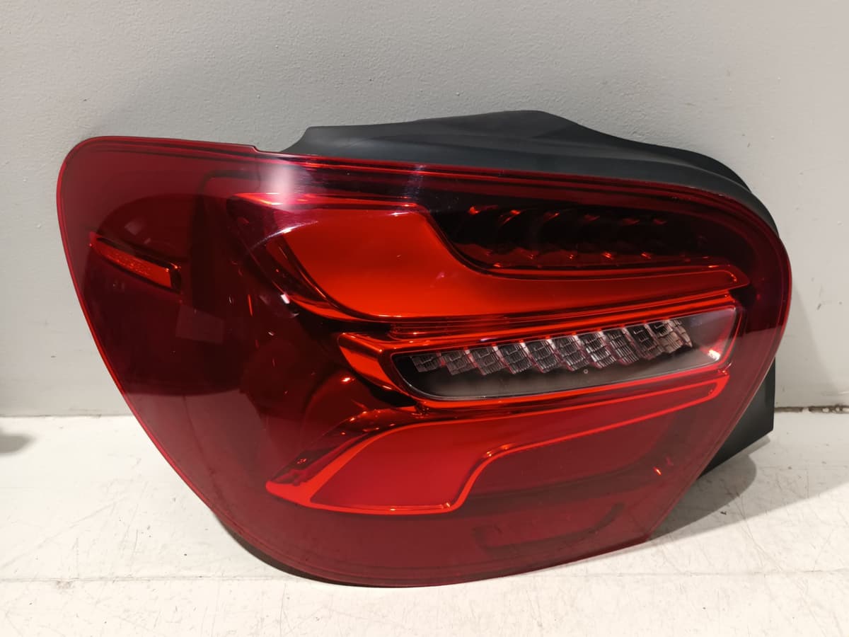 Feu arriere gauche — MERCEDES — CLASSE A — PHASE 2 — OE A1769065300 — occasion garantie 2 ans