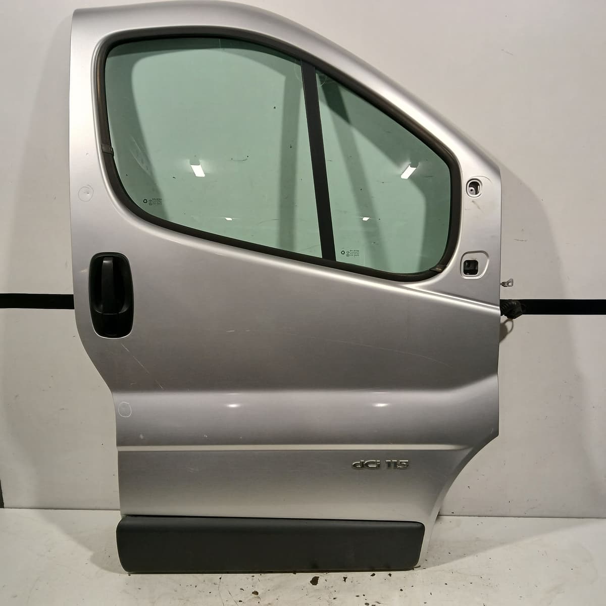 Porte avant droite complete — RENAULT — TRAFIC II — PHASE 2 — OE 7751478601 — occasion garantie 2 ans