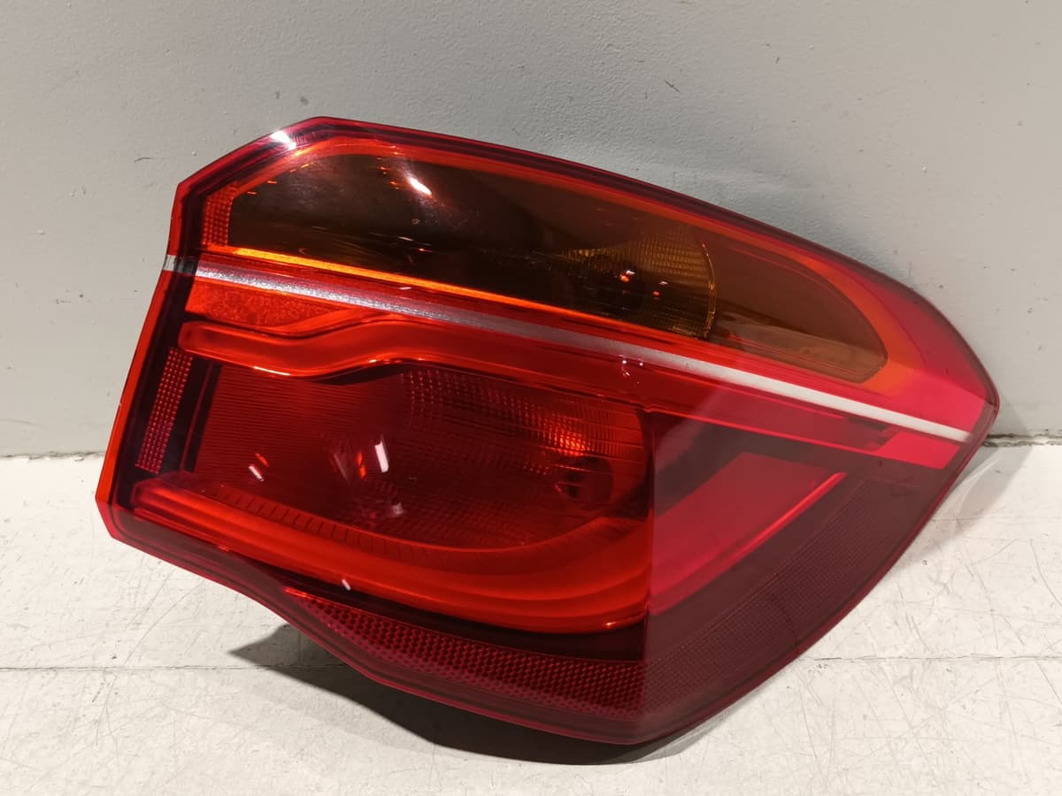 Feu arriere droit — BMW — X1 — PHASE 2 — OE 63217488546 — occasion garantie 2 ans