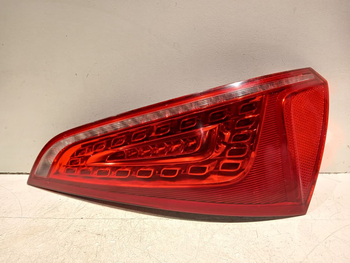 Feu arriere droit — AUDI — Q5 — OE 8R0945094A — occasion garantie 2 ans