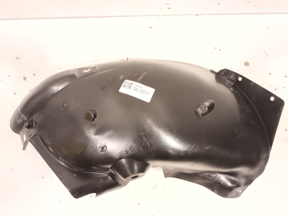 Pare-boue aile avant gauche — RENAULT — CLIO — OE 8200289935 — occasion garantie 2 ans