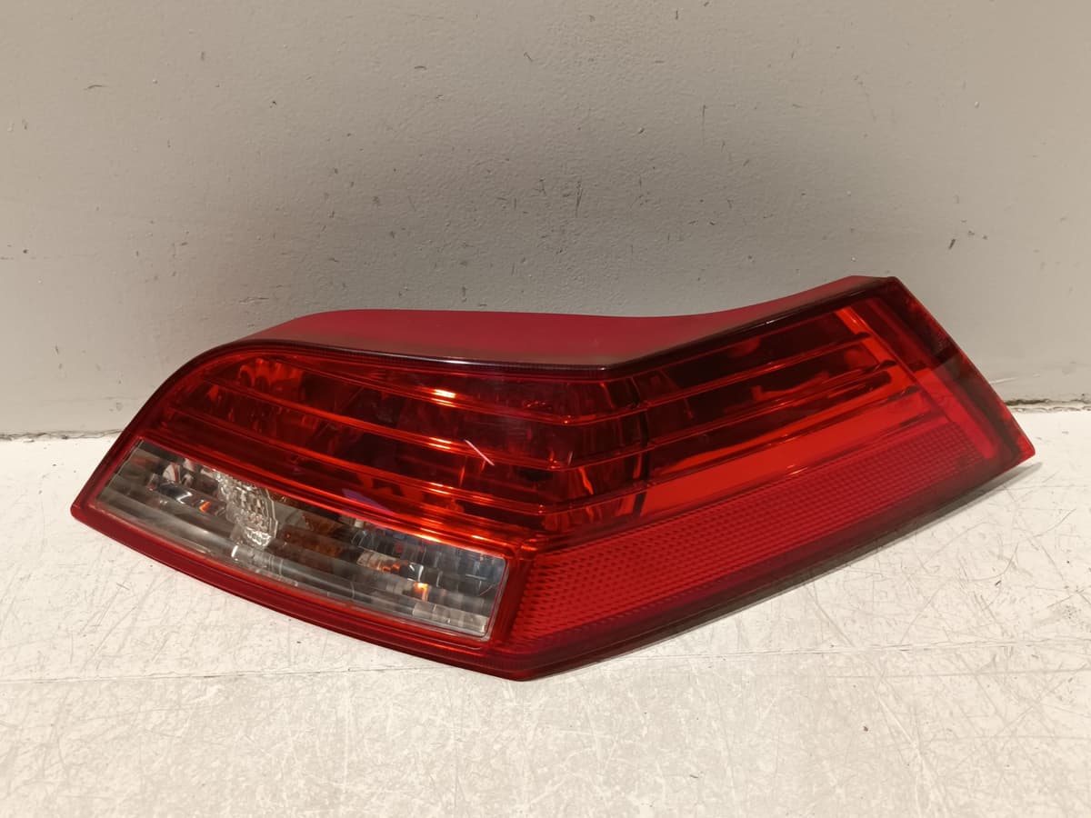Feu arriere droit — FORD — FOCUS II — PHASE 2 — OE 1406679 — occasion garantie 2 ans