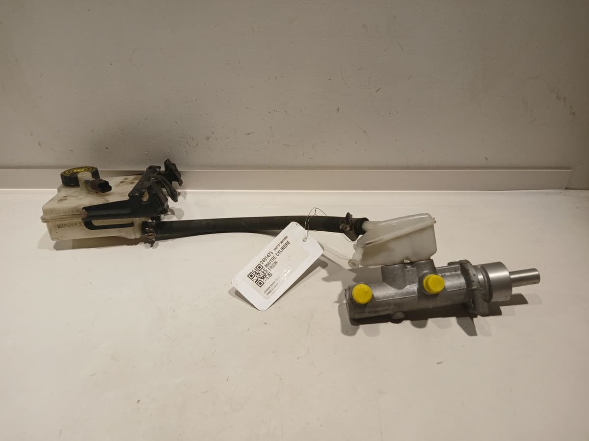 Maitre cylindre frein — CITROEN — XSARA — OE 4601P5 — occasion garantie 2 ans