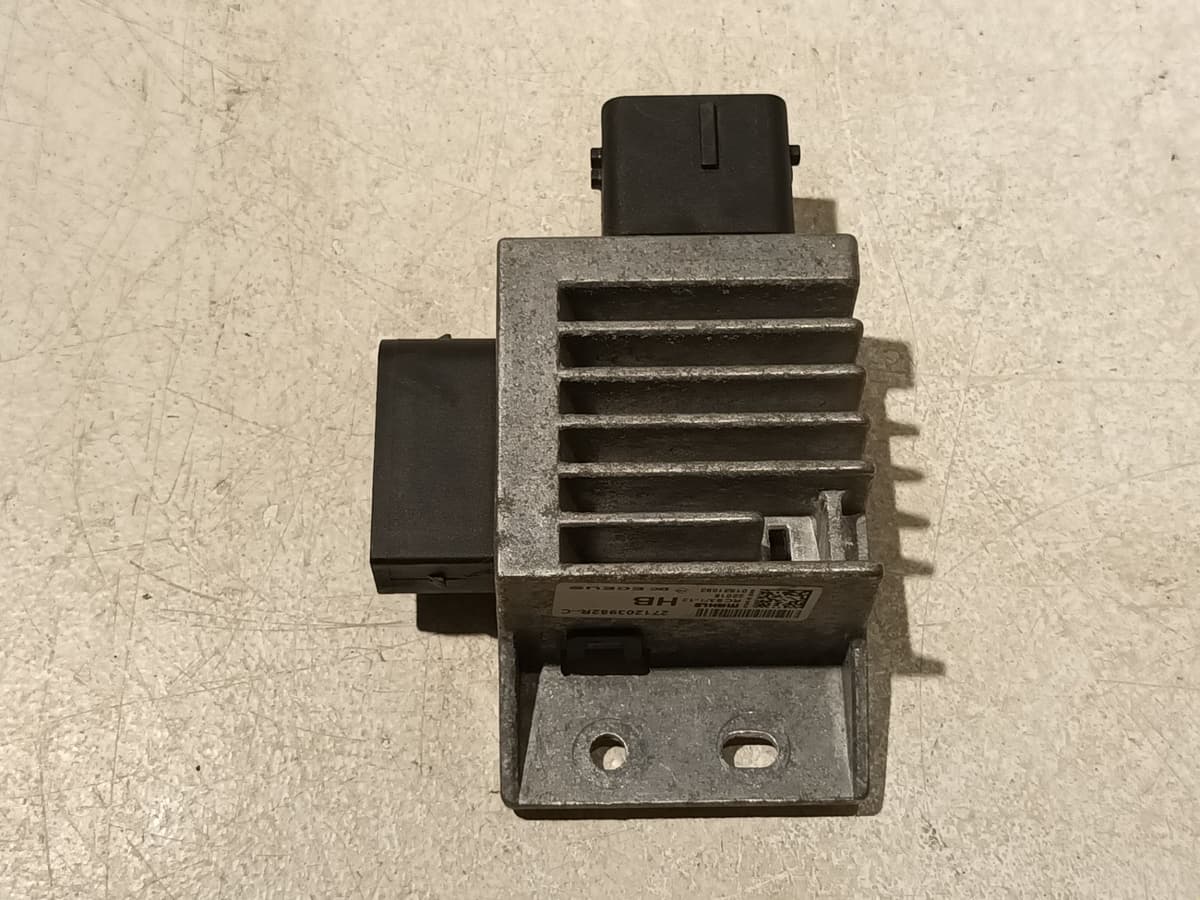 Boitier de prechauffage — RENAULT — MASTER RT — PHASE 3 — OE 271203982R — occasion garantie 2 ans
