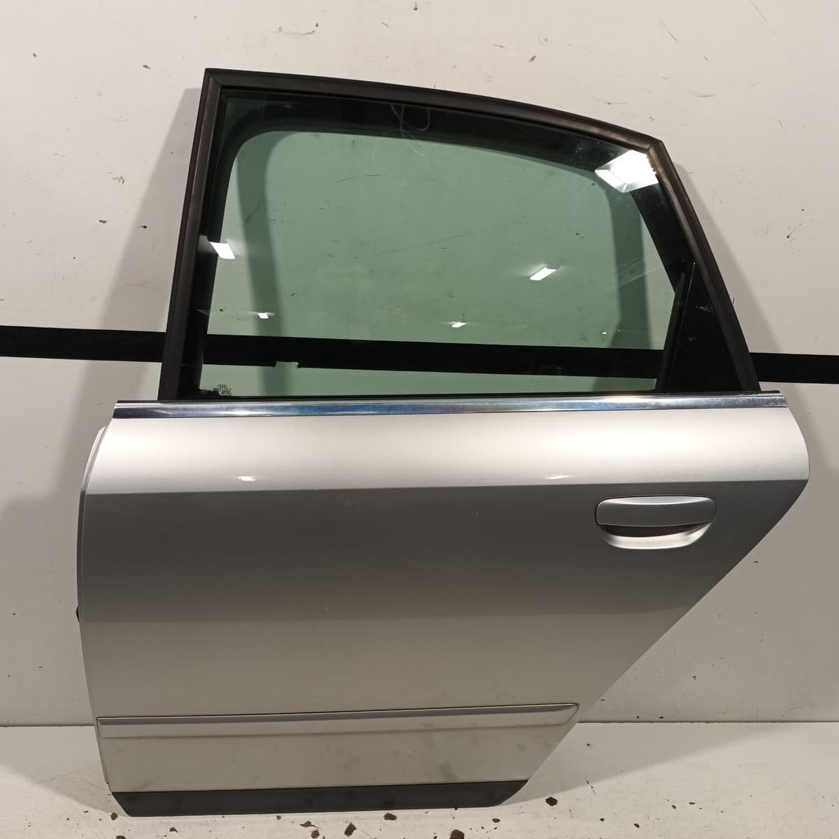 Porte arriere gauche — AUDI — A4 — OE 8E0833051 — occasion garantie 2 ans