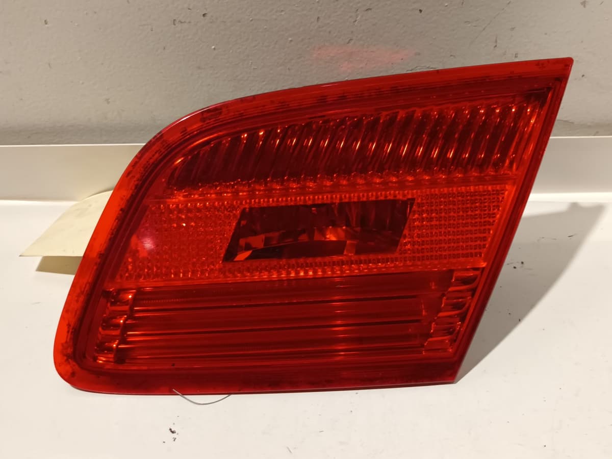 Feu arriere interieur droit — BMW — SERIE 3 — PHASE 1 — OE 63217162300 — occasion garantie 2 ans