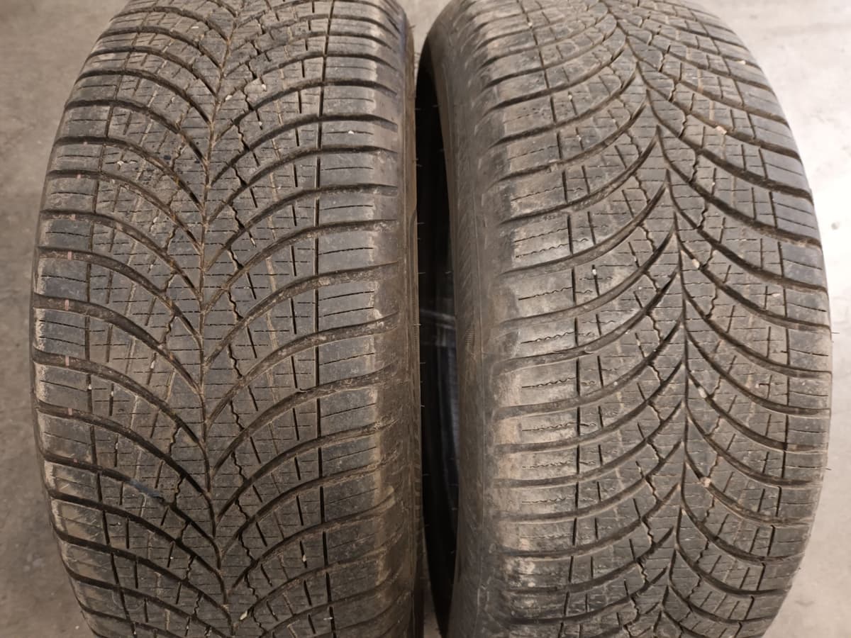 Pneu — RENAULT — SCENIC — PHASE 1 — OE 205/55R16 — occasion garantie 2 ans