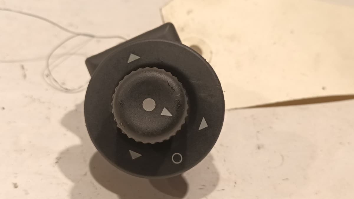 Commande retroviseur exterieur electrique gauche — CITROEN — C2 — OE 6554L6 — occasion garantie 2 ans