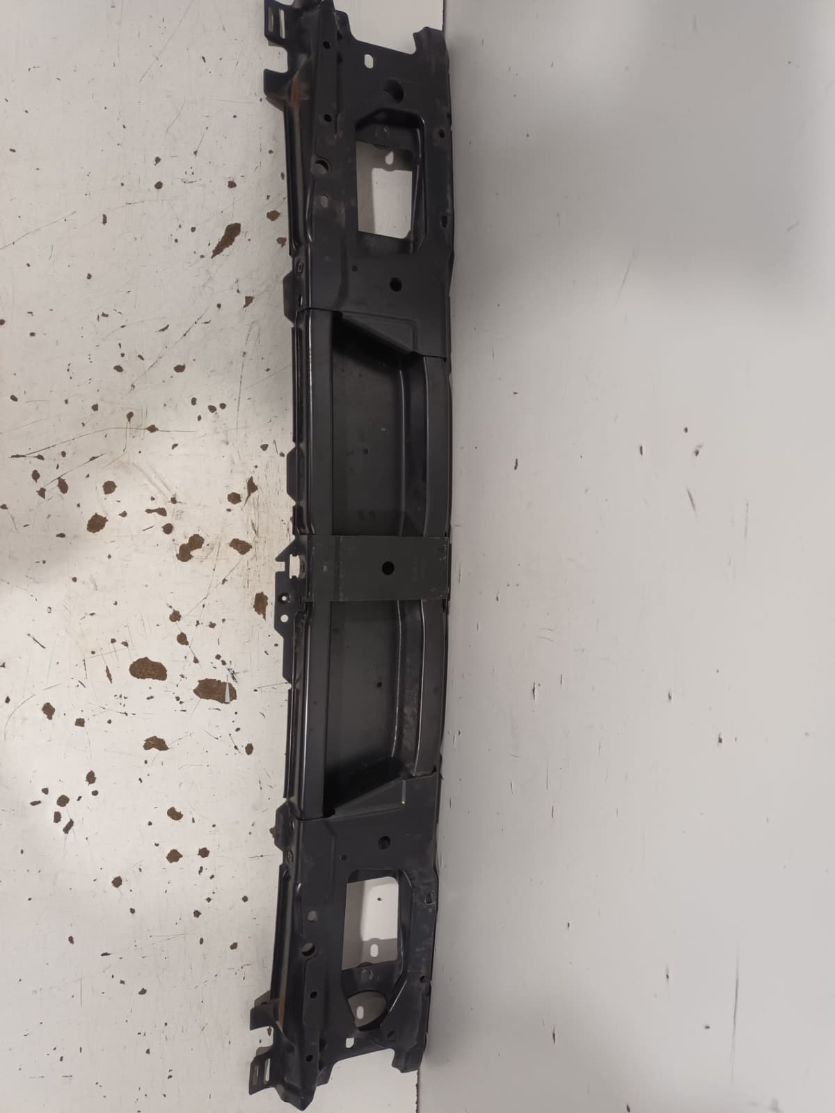 Renfort pare-choc avant — VOLKSWAGEN — GOLF III — OE 1H0805551C — occasion garantie 2 ans