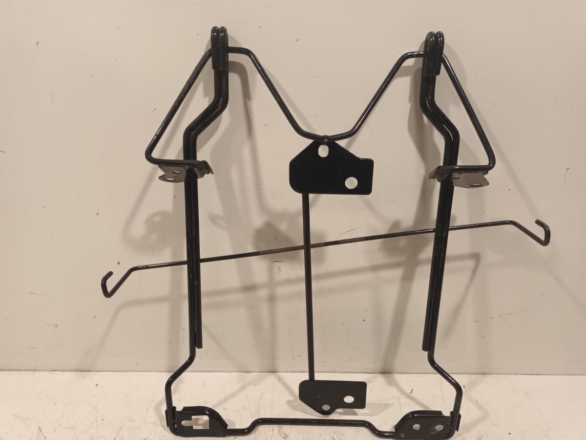 Panier roue secours — RENAULT — TRAFIC III — PHASE 3 — OE 572100173R — occasion garantie 2 ans