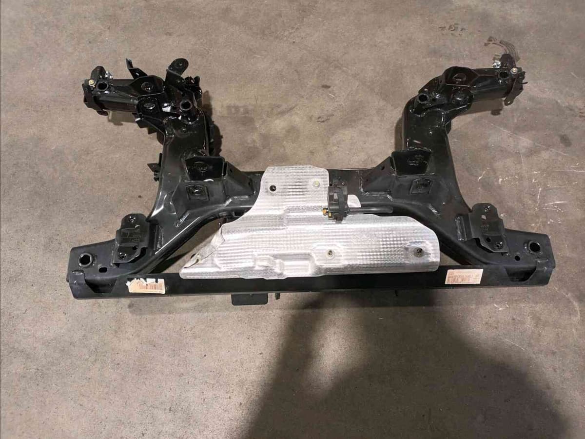 Berceau arriere — RENAULT — CAPTUR II — OE 554000295R — occasion garantie 2 ans