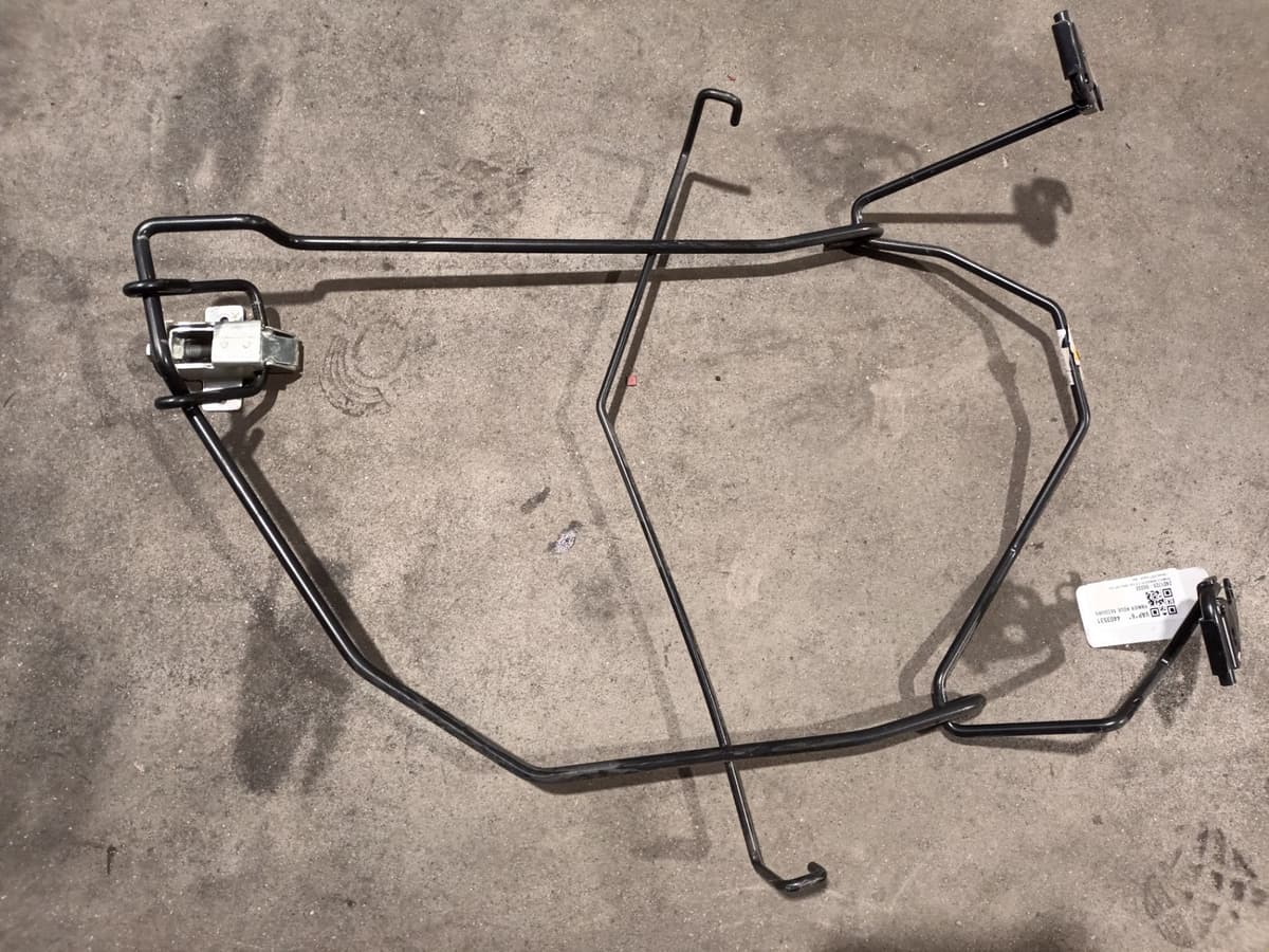 Panier roue secours — RENAULT — KANGOO III — OE 572108500R — occasion garantie 2 ans