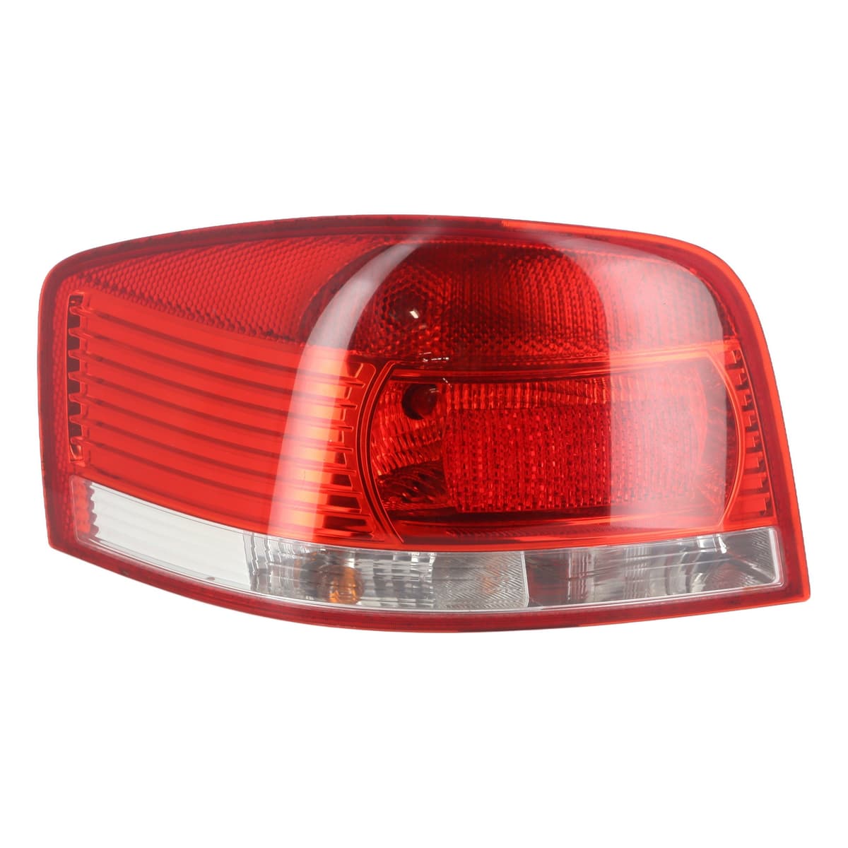 Feu arriere gauche — AUDI — A3 II — PHASE 1 — OE 8P0945095 — occasion garantie 2 ans