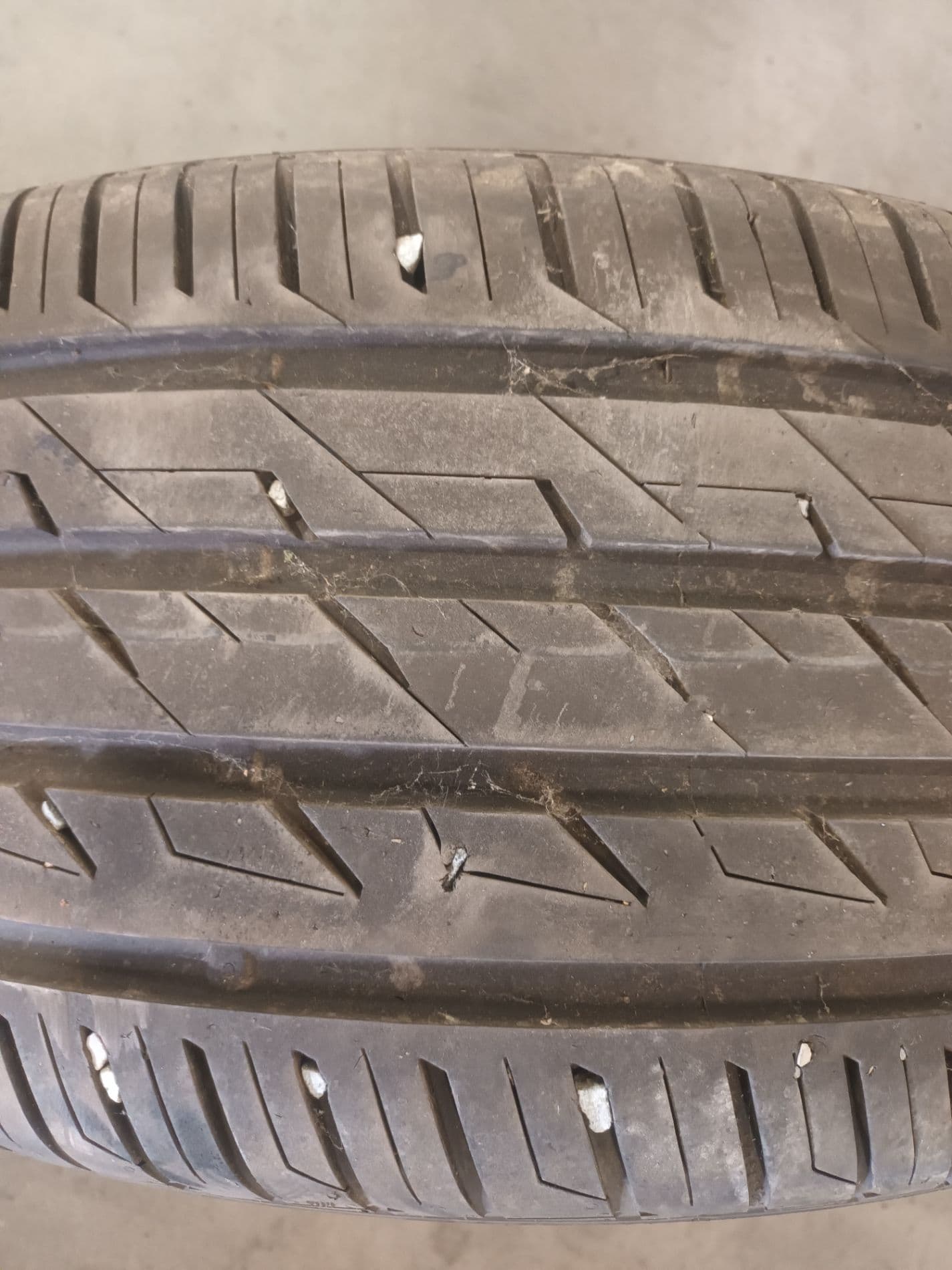 PNEU d'occasion garantie 2 ans Référence OE : 245/45R18, RENAULT EXPRESS II