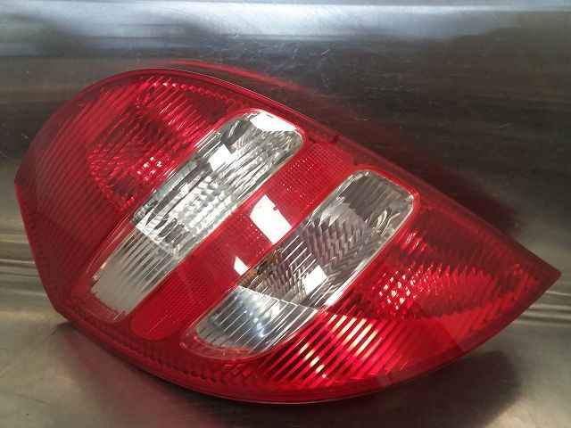 Feu arriere gauche — MERCEDES — CLASSE A II — PHASE 1 — OE A1698200364 — occasion garantie 2 ans
