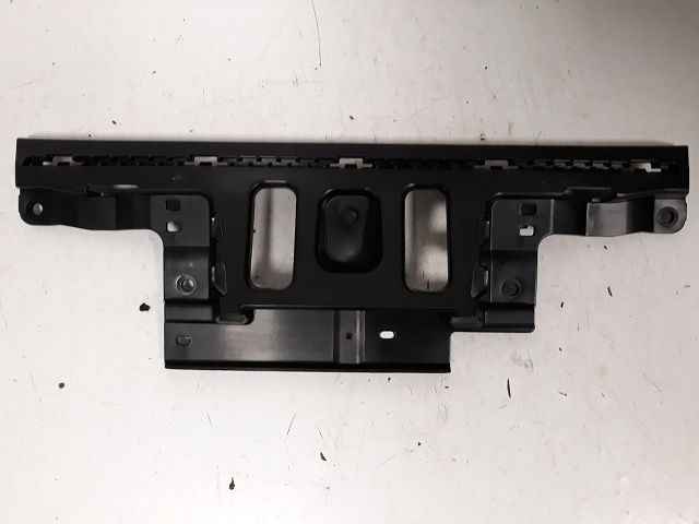 Support central pare-choc arriere — CITROEN — C3 III — PHASE 1 — OE 9813245980 — occasion garantie 2 ans