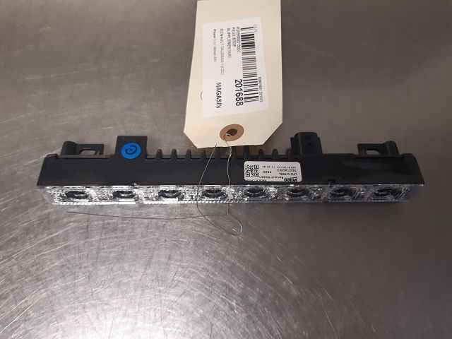 3eme feu stop supplementaire — RENAULT — TALISMAN — PHASE 1 — OE 265958990C — occasion garantie 2 ans