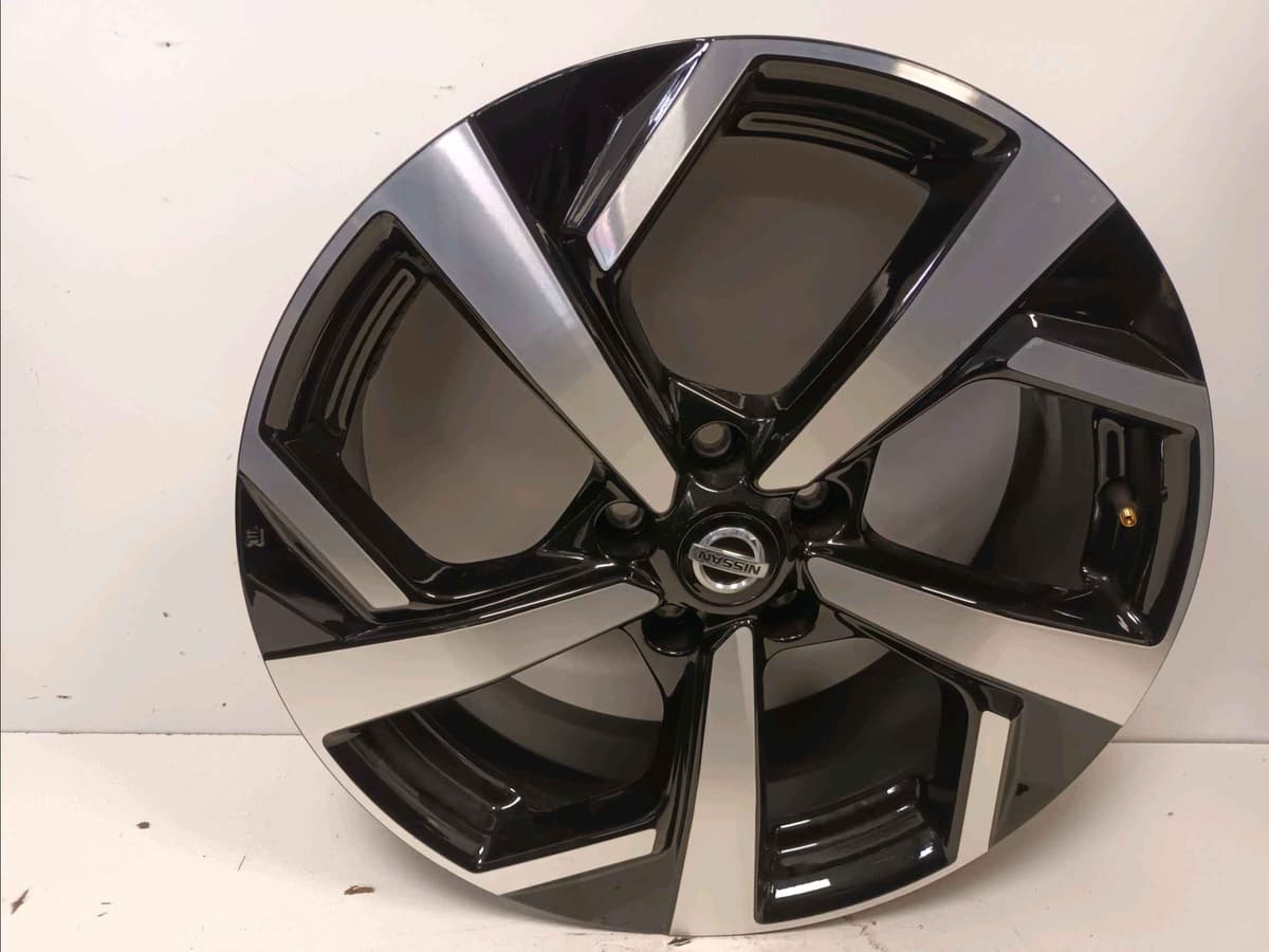 Jante aluminium — NISSAN — QASHQAI II — PHASE 2 — OE D0C00HV05B — occasion garantie 2 ans