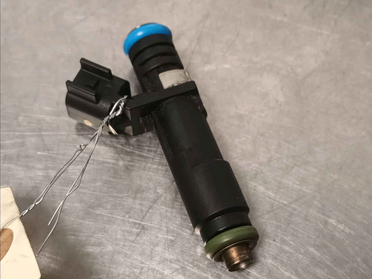 Injecteur — FORD — KA+ — PHASE 1 — OE 2066465 — occasion garantie 2 ans