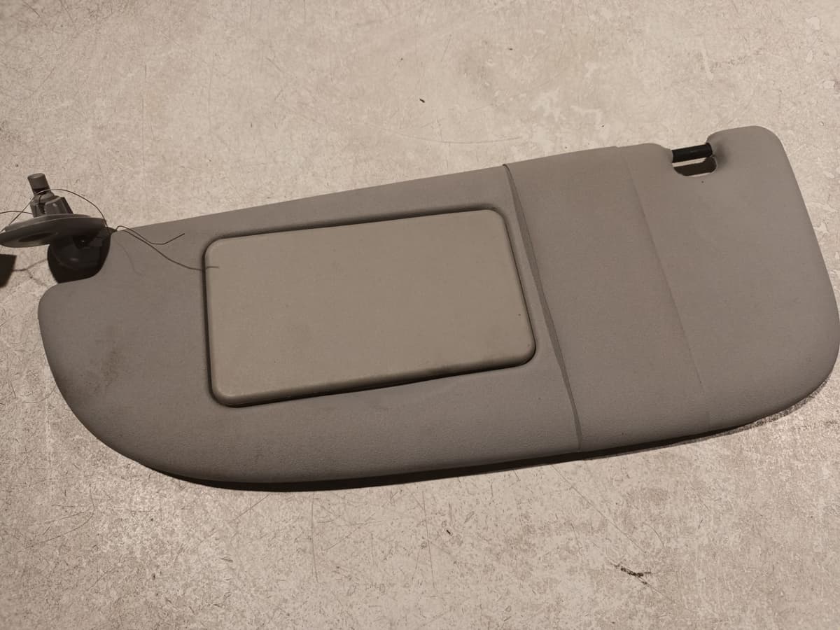 Pare soleil gauche — PEUGEOT — 206 + — OE 816314 — occasion garantie 2 ans