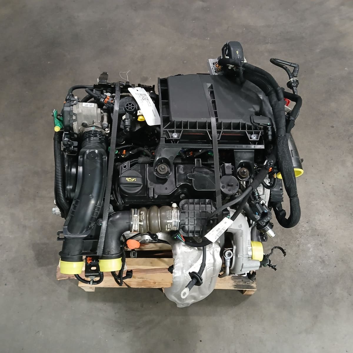 Moteur — PEUGEOT — 208 — PHASE 2 — OE 1611138680 — occasion garantie 2 ans