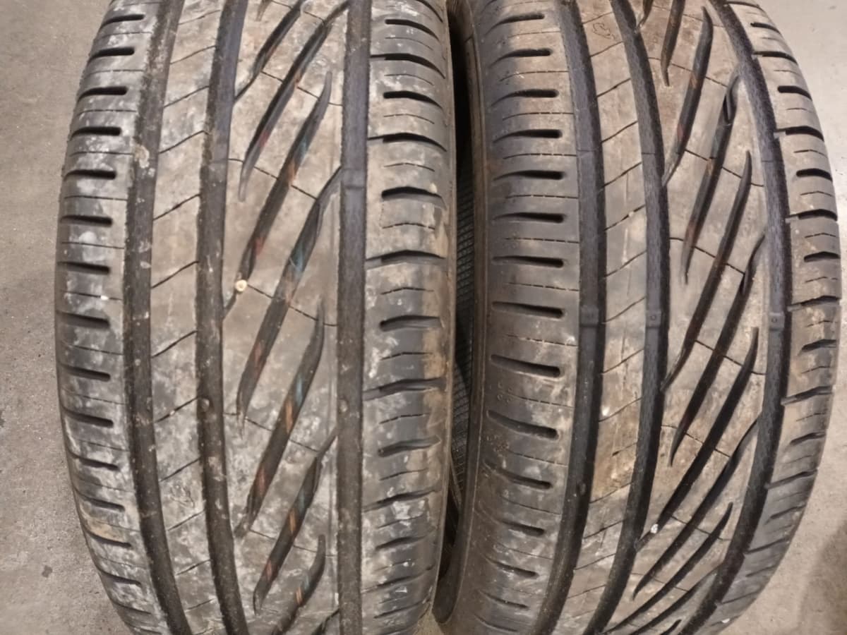 Pneu — FORD — FIESTA VI — PHASE 1 — occasion garantie 2 ans