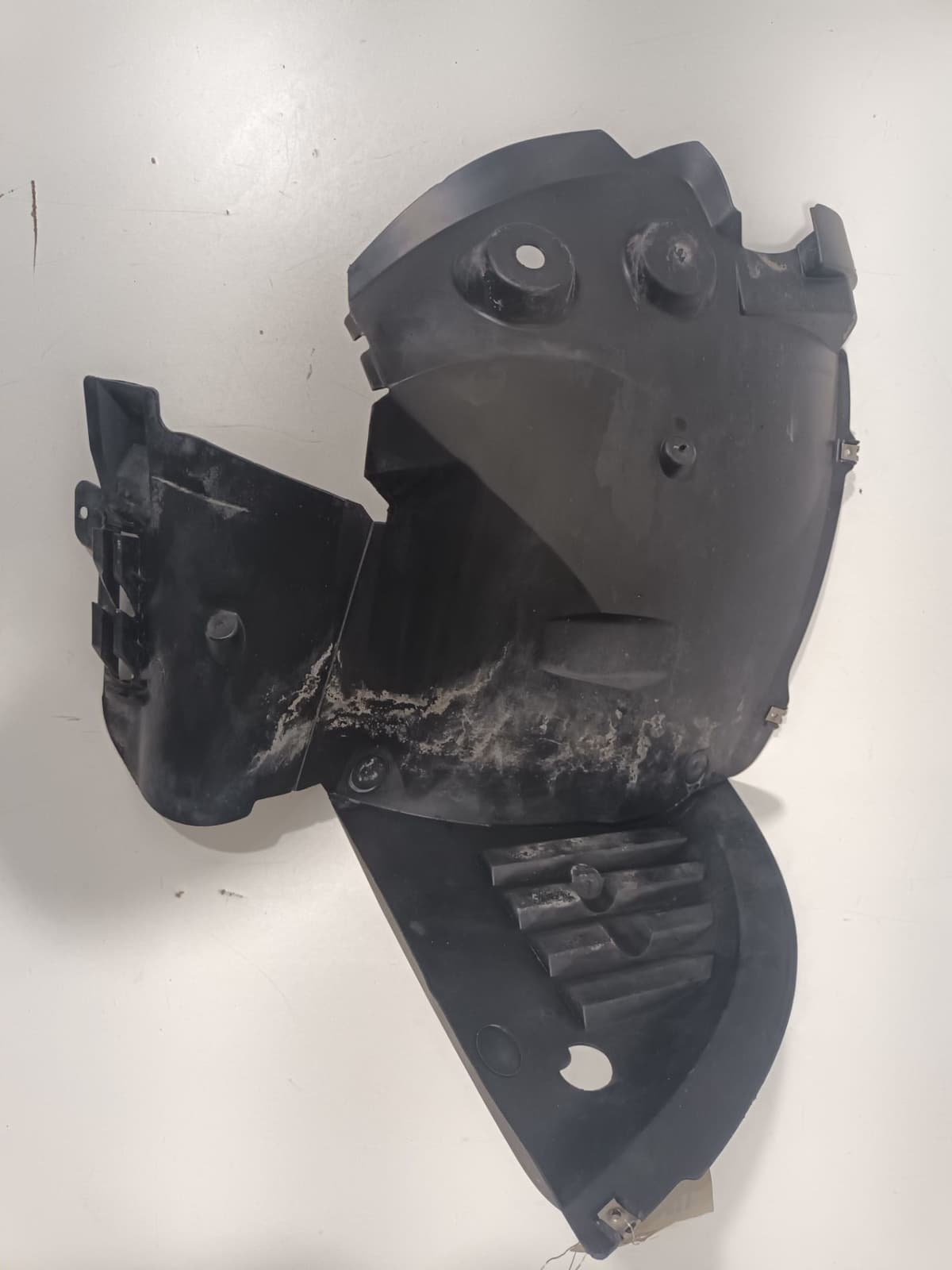 Pare-boue aile avant gauche 1/2 — RENAULT — KANGOO I — PHASE 2 — OE 8200460509 — occasion garantie 2 ans