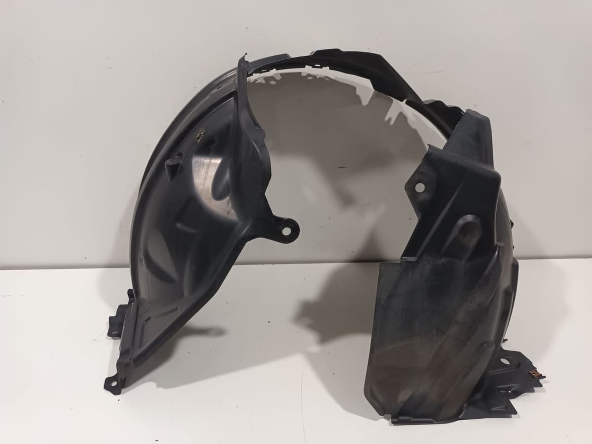 Pare-boue aile avant gauche — NISSAN — JUKE I — PHASE 1 — OE 63843BA60A — occasion garantie 2 ans