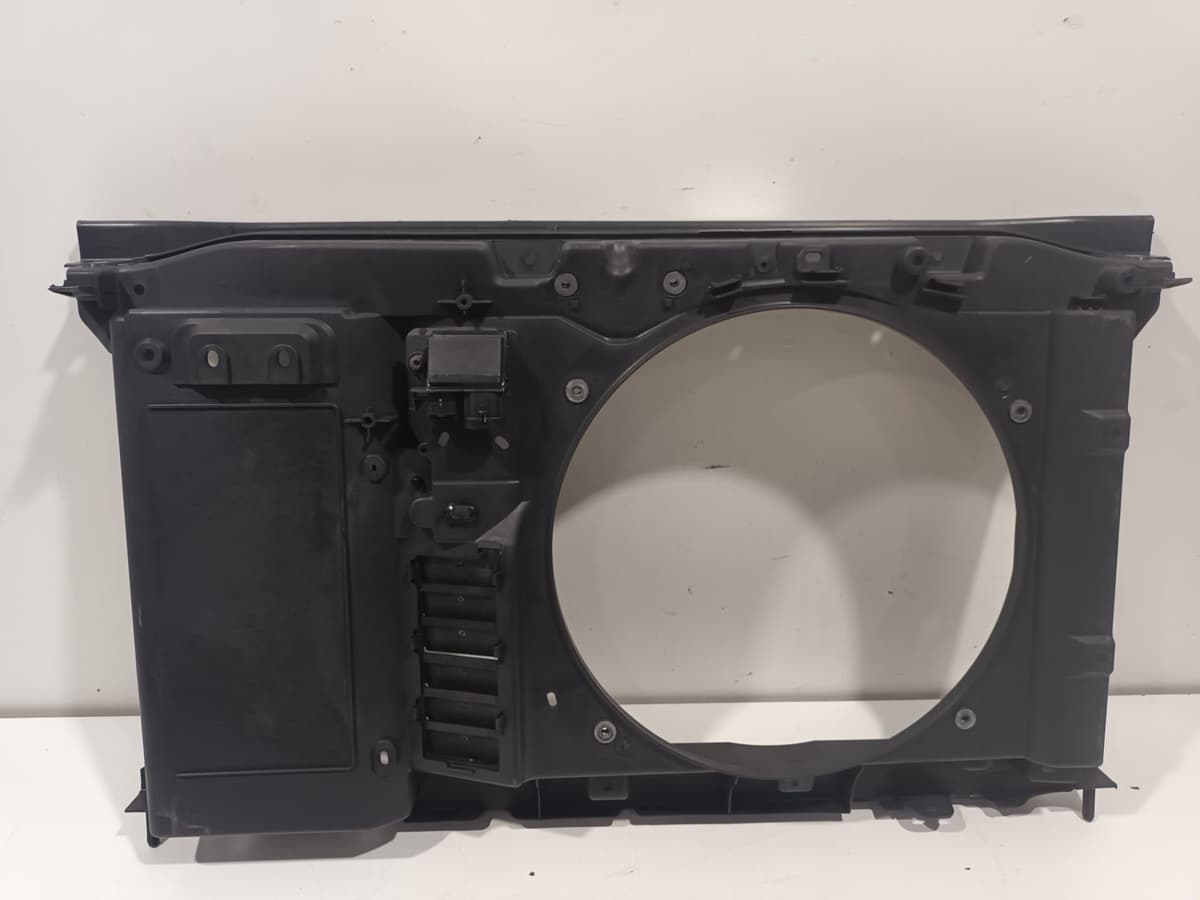 Armature avant — PEUGEOT — PARTNER II — PHASE 3 — OE 7104HJ — occasion garantie 2 ans