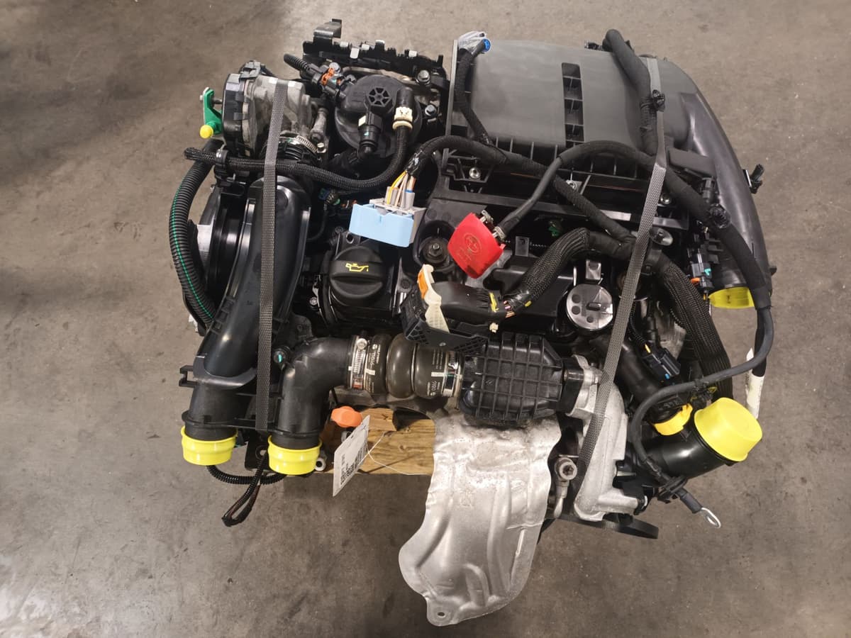 Moteur — PEUGEOT — 208 I — PHASE 2 — OE 1611138680 — occasion garantie 2 ans